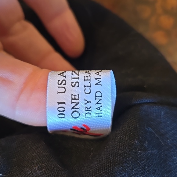 Mardi Gras hat - Picture 7 of 7